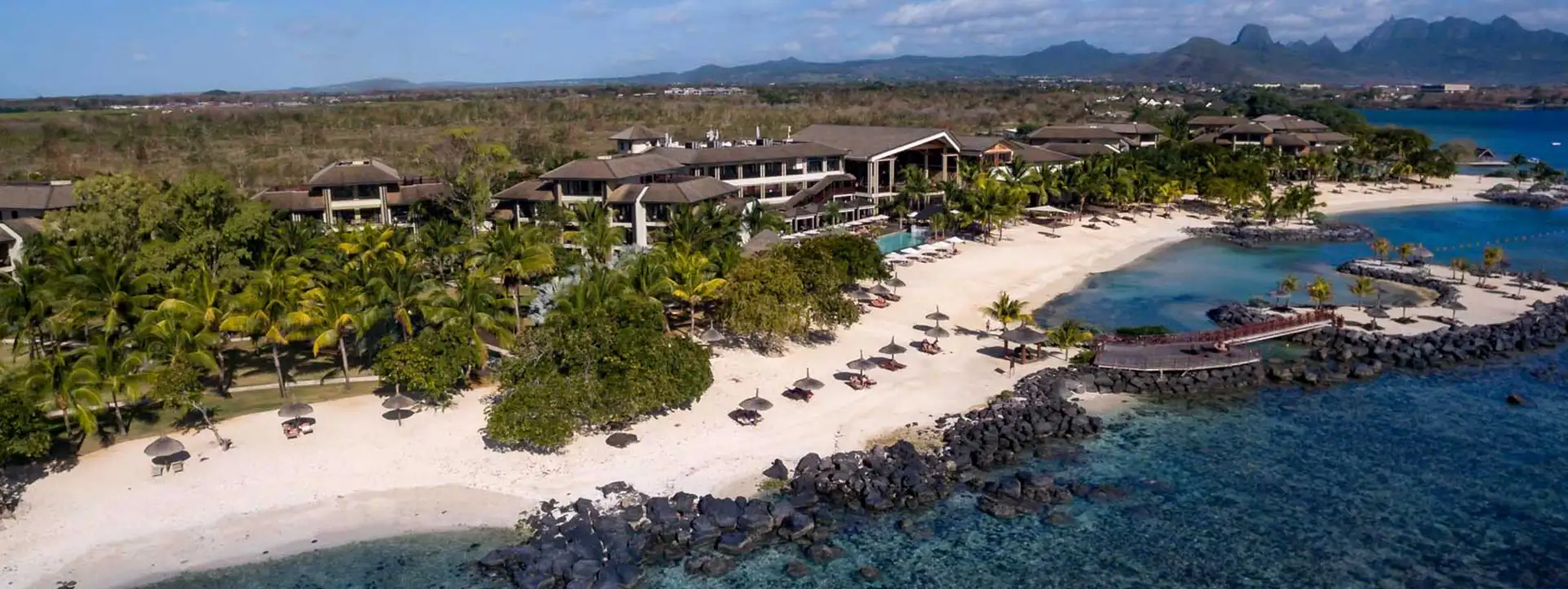 INTERCONTINENTAL-MAURITIUS-beach-front-view